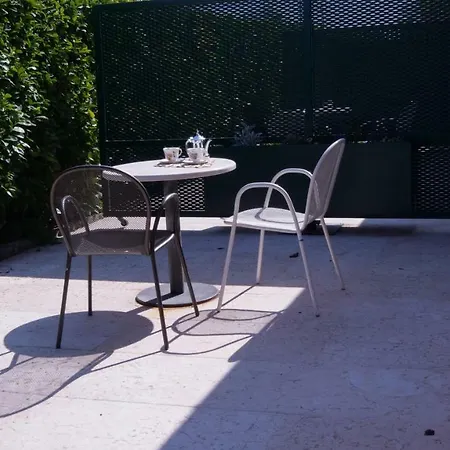 בית הארחה Iter Greenhouse 4*